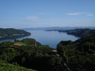 画像: 夏は空も海も青いですね。